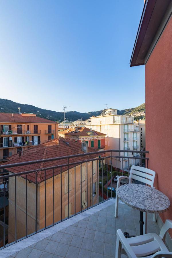 Hotel Danio Lungomare Alassio Zewnętrze zdjęcie