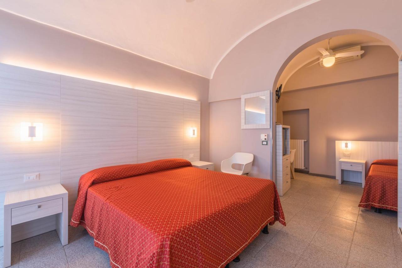 Hotel Danio Lungomare Alassio Zewnętrze zdjęcie
