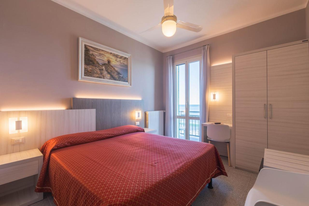 Hotel Danio Lungomare Alassio Zewnętrze zdjęcie