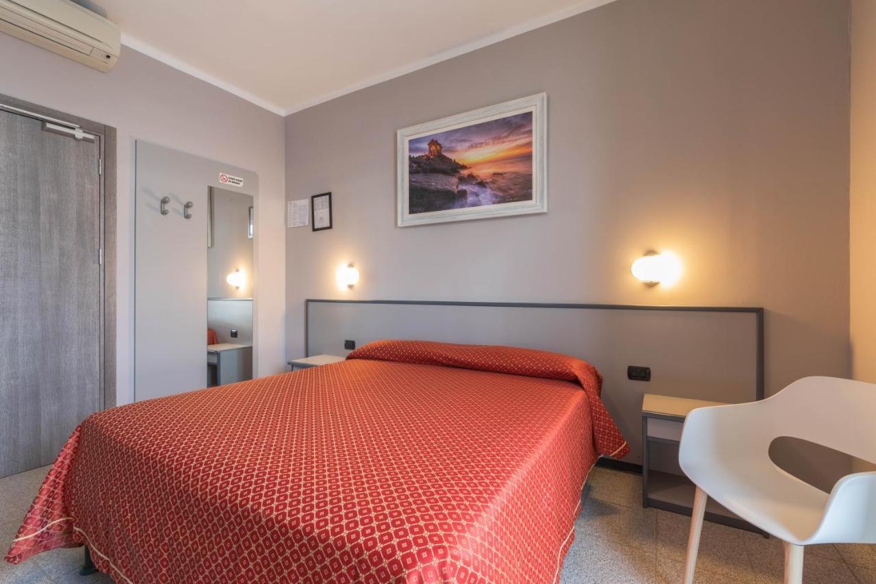 Hotel Danio Lungomare Alassio Zewnętrze zdjęcie