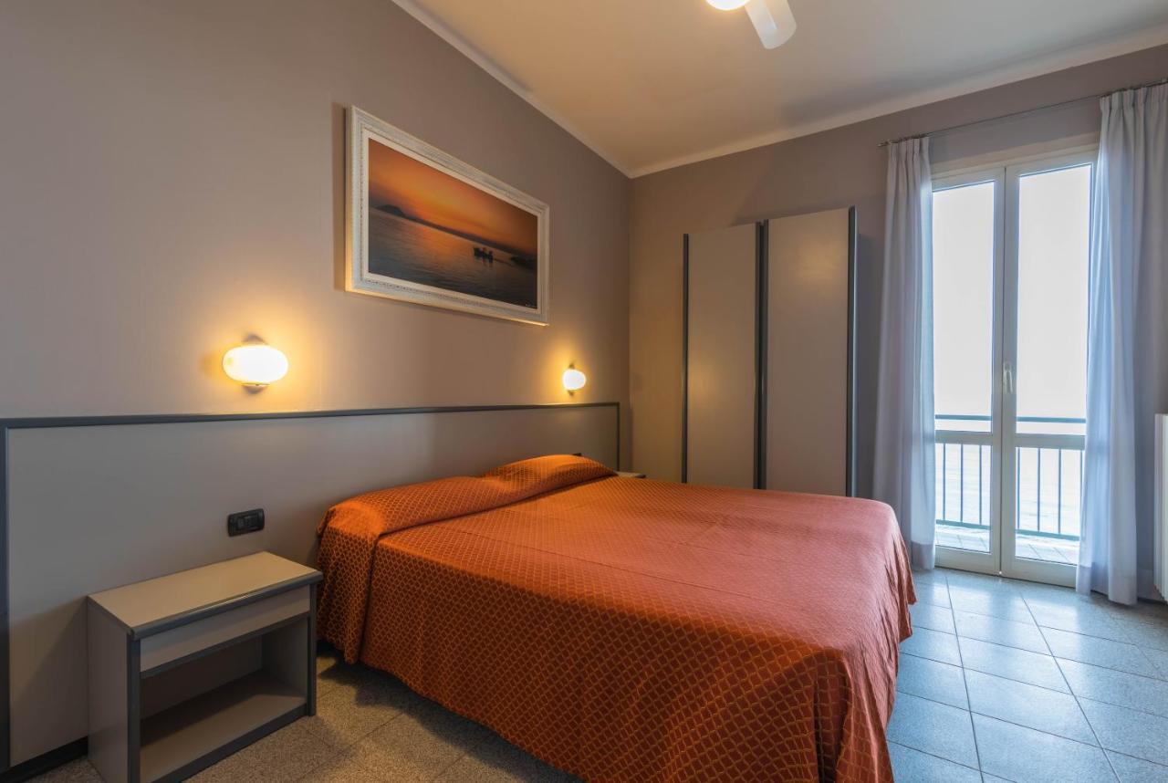 Hotel Danio Lungomare Alassio Zewnętrze zdjęcie