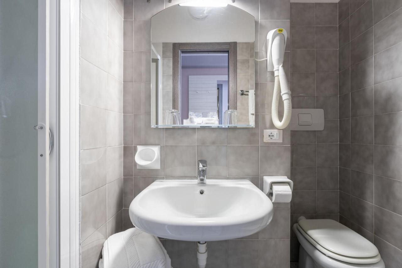 Hotel Danio Lungomare Alassio Zewnętrze zdjęcie