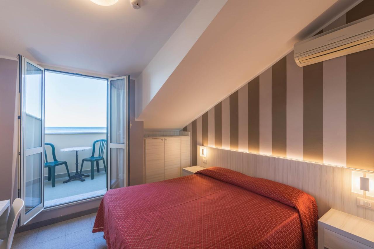 Hotel Danio Lungomare Alassio Zewnętrze zdjęcie