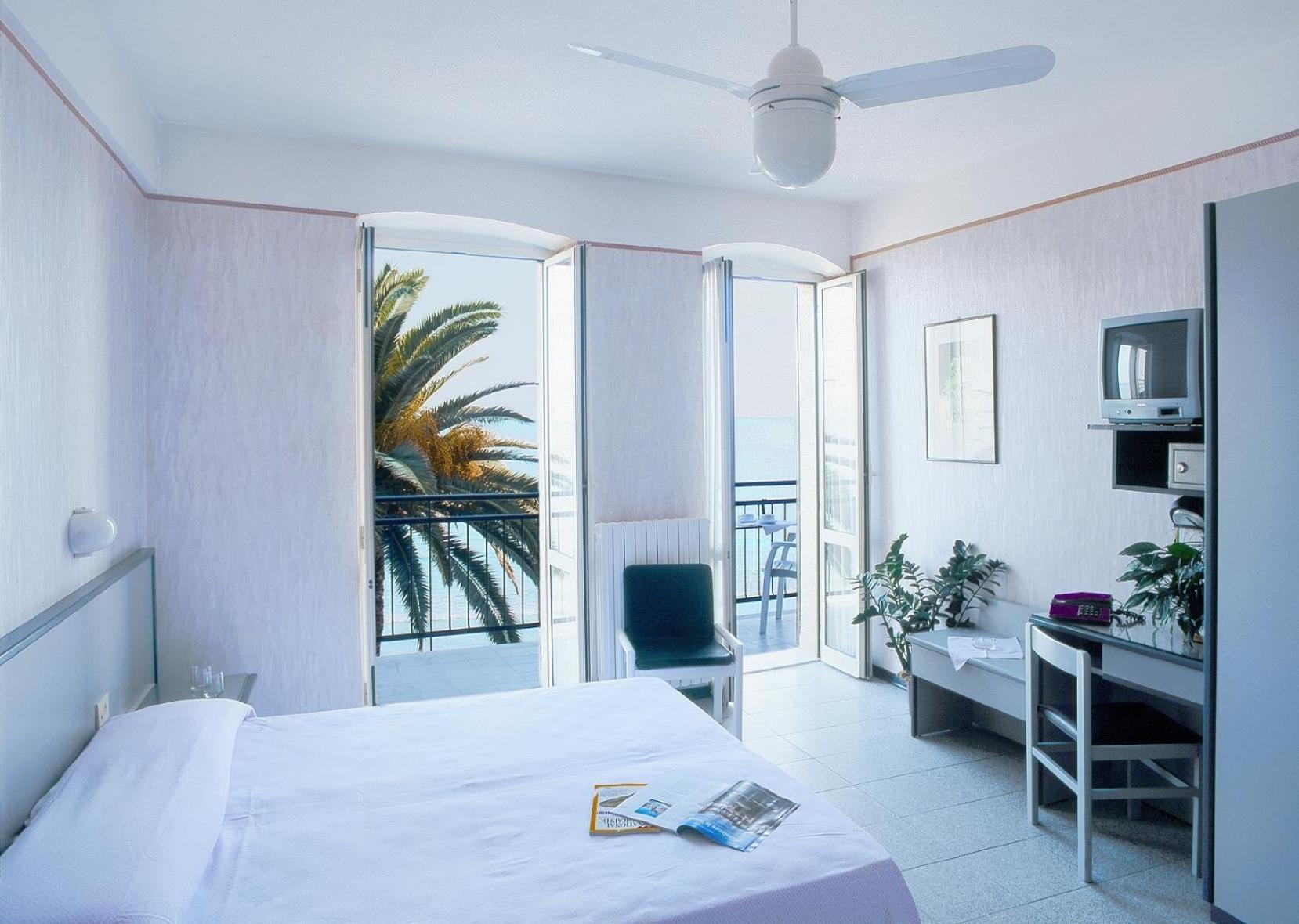 Hotel Danio Lungomare Alassio Zewnętrze zdjęcie