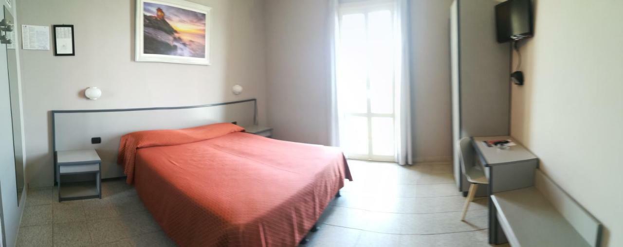 Hotel Danio Lungomare Alassio Zewnętrze zdjęcie
